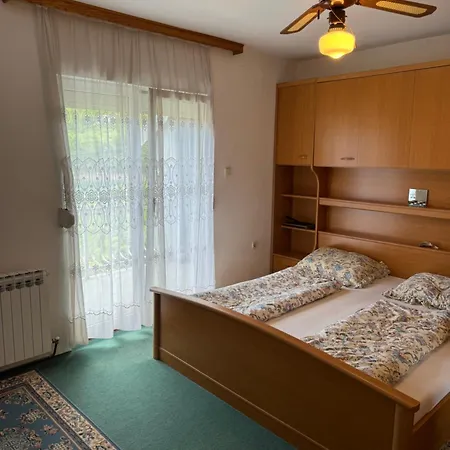 Feriehus Idas - Kuca Na Jezeru - Haus Am - - Celebici Kod Konjica *