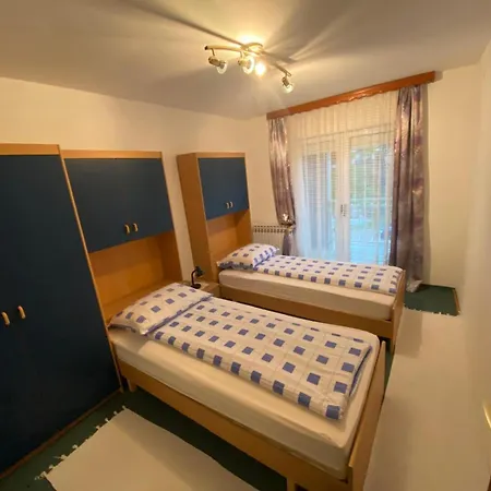 Feriehus Idas - Kuca Na Jezeru - Haus Am - - Celebici Kod Konjica *