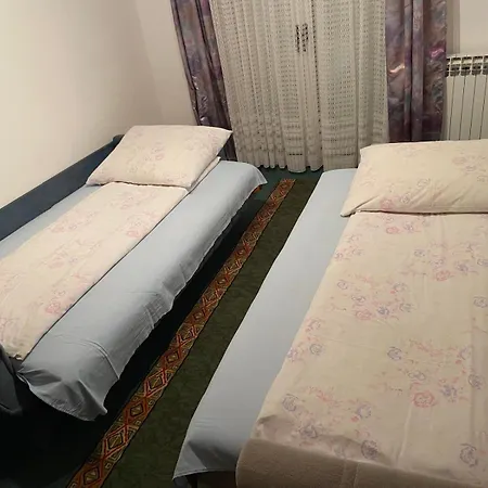 Feriehus Idas - Kuca Na Jezeru - Haus Am - - Celebici Kod Konjica *